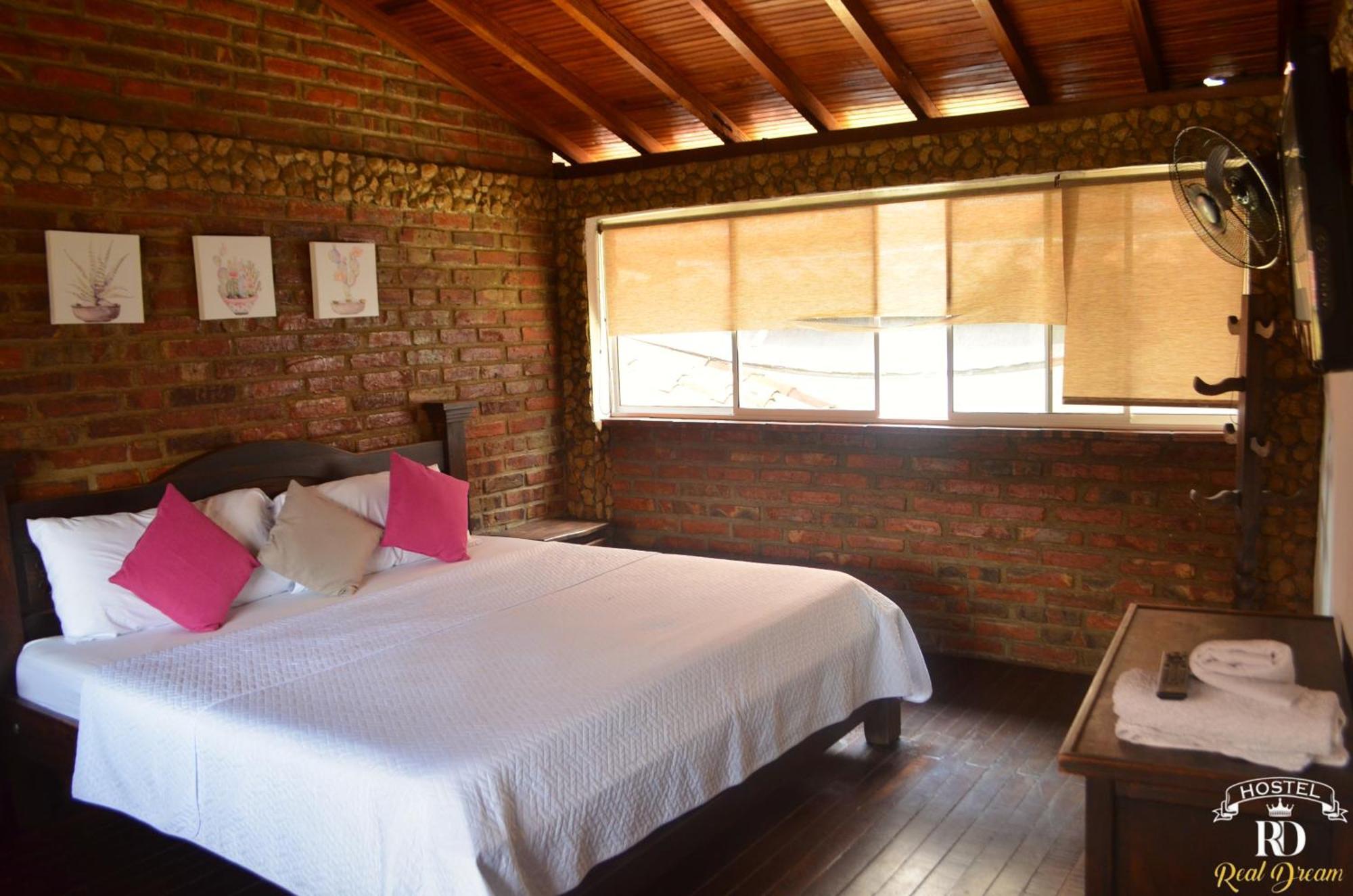 Real Dream Hostel San Gil Εξωτερικό φωτογραφία